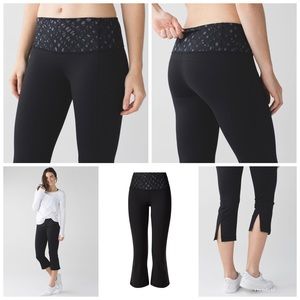 Lululemon gather and crow crop - mid rise